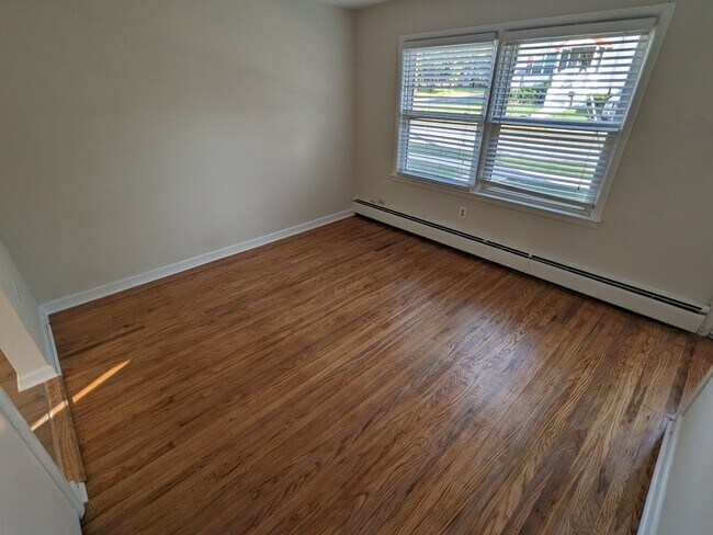 Foto del edificio - 301 Trenton Ave