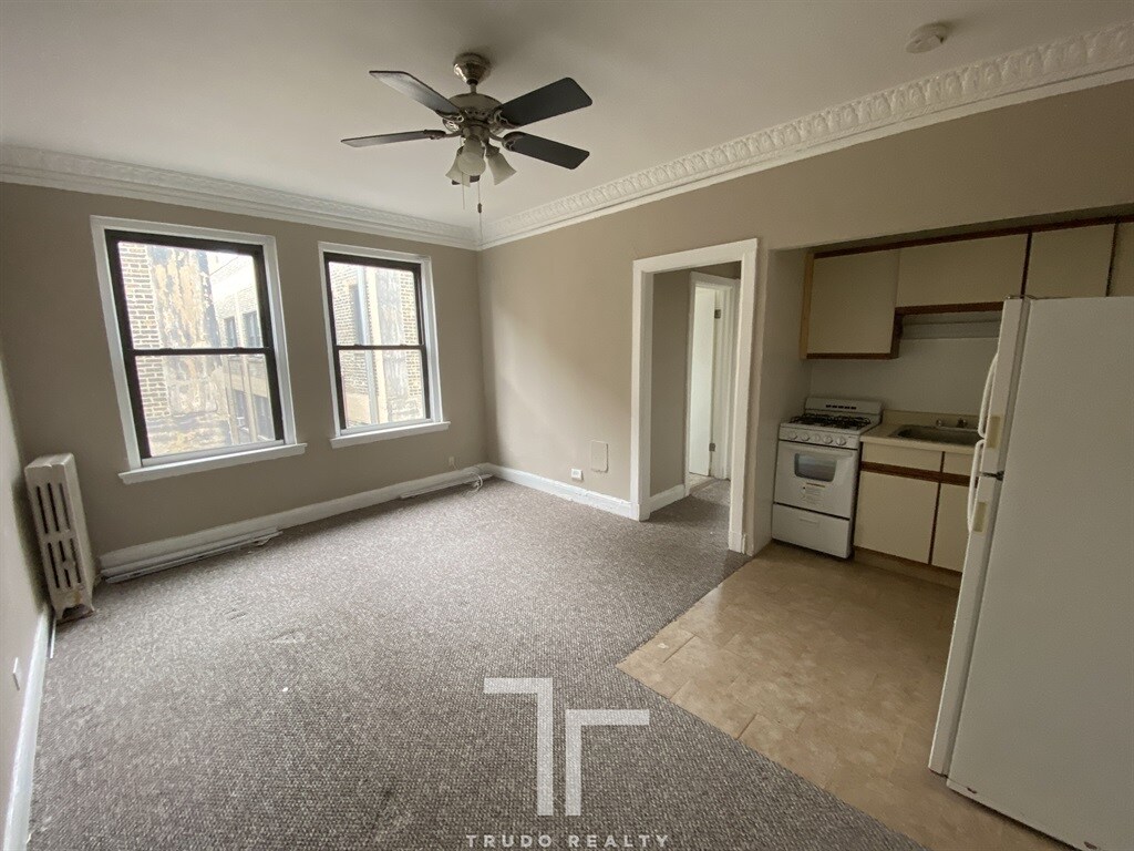 3831 N Fremont St, Chicago, IL 60613 Apartments in Chicago, IL