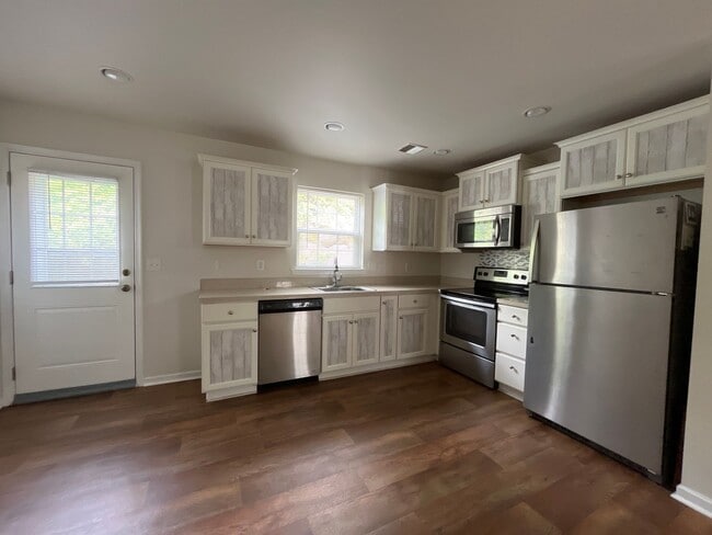 Foto del edificio - Stunning twin home located in West Bethlehem