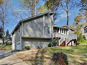 Building Photo - 232 Rustic Ridge Dr NE
