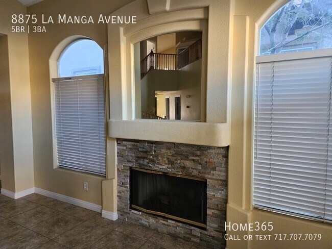 Foto del edificio - Stunning  home for rent in desirable Grana...