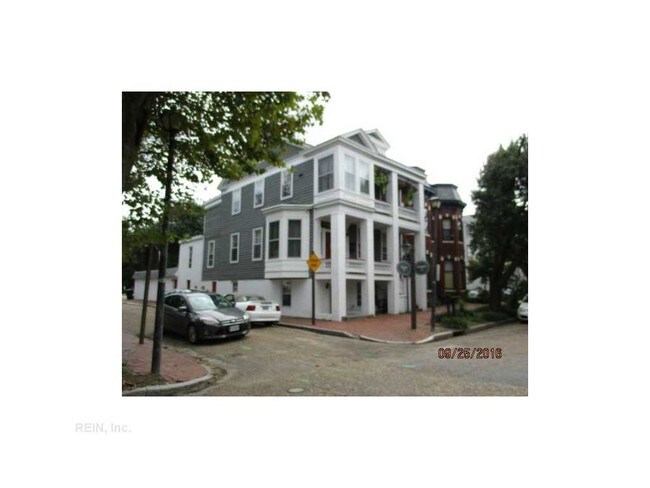 Building Photo - 401 Court St