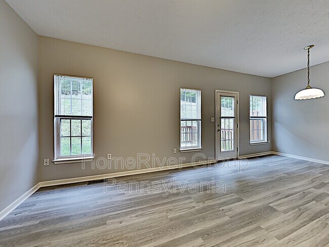 Building Photo - 719 Norwegian Spruce Dr