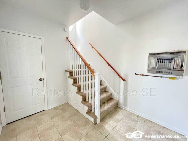 Foto del edificio - 2933 Breezy Rd