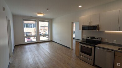 Building Photo - 401 Robinson St