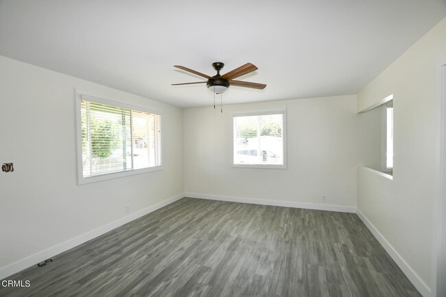 Building Photo - 69 Raemere St