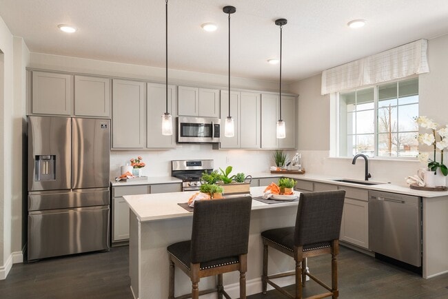 Foto del edificio - Model Home - Superb townhome in great loca...