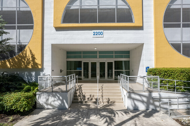 Entrance - Edgewater Lofts