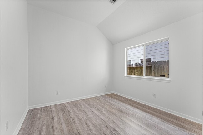 Building Photo - 13014 Rose Landing Dr