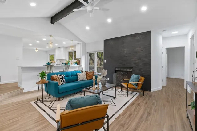 Foto del edificio - 6501 Auburndale St