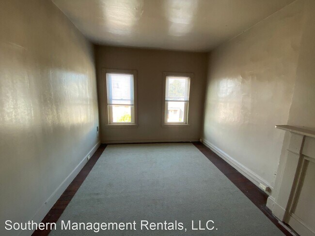 Foto del edificio - 4 br, 1 bath House - 53 S Penn St 2nd Fl