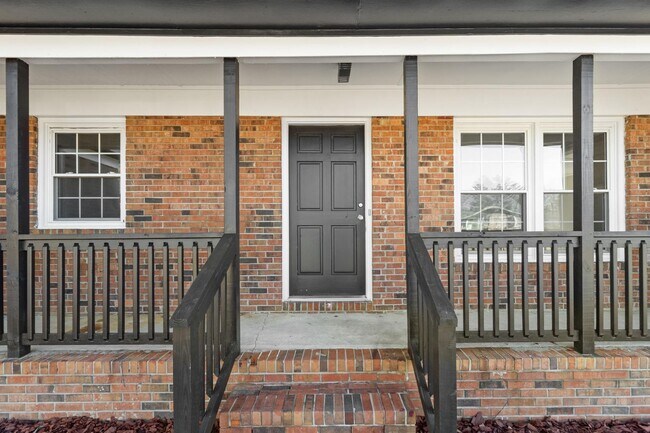 Building Photo - 881 Sunbury Dr