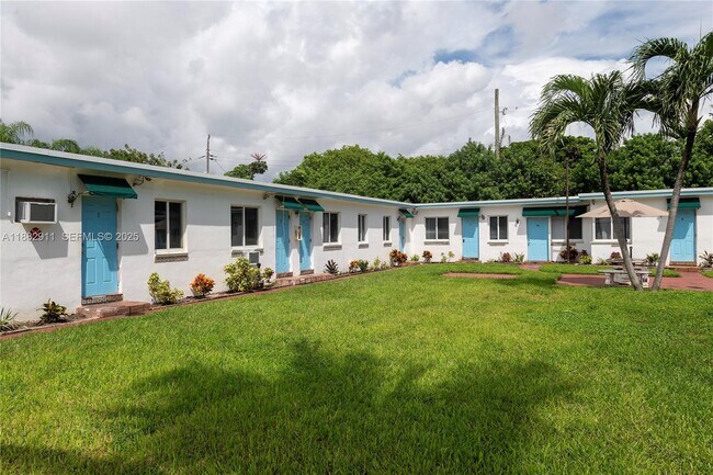 Foto del edificio - 709 NE 2nd Ct