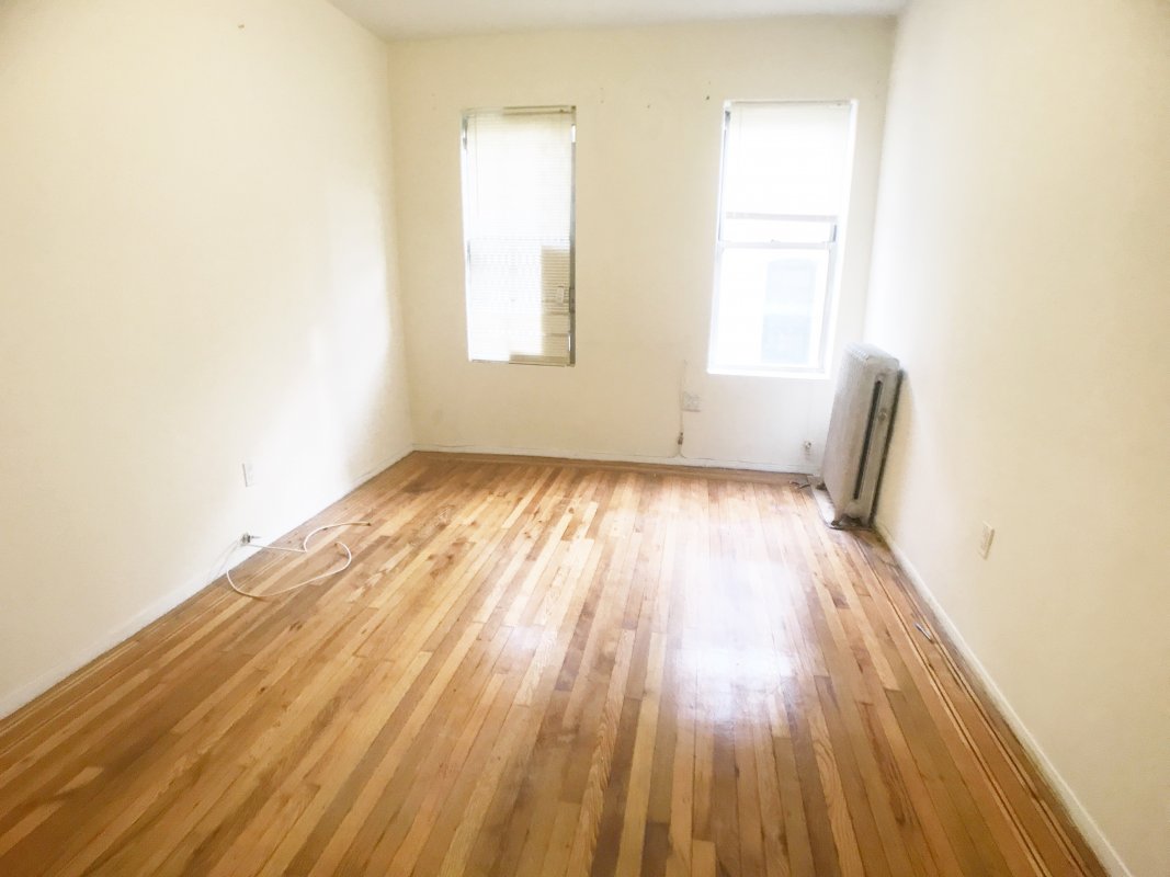 Primary Photo - 408 W 129th St