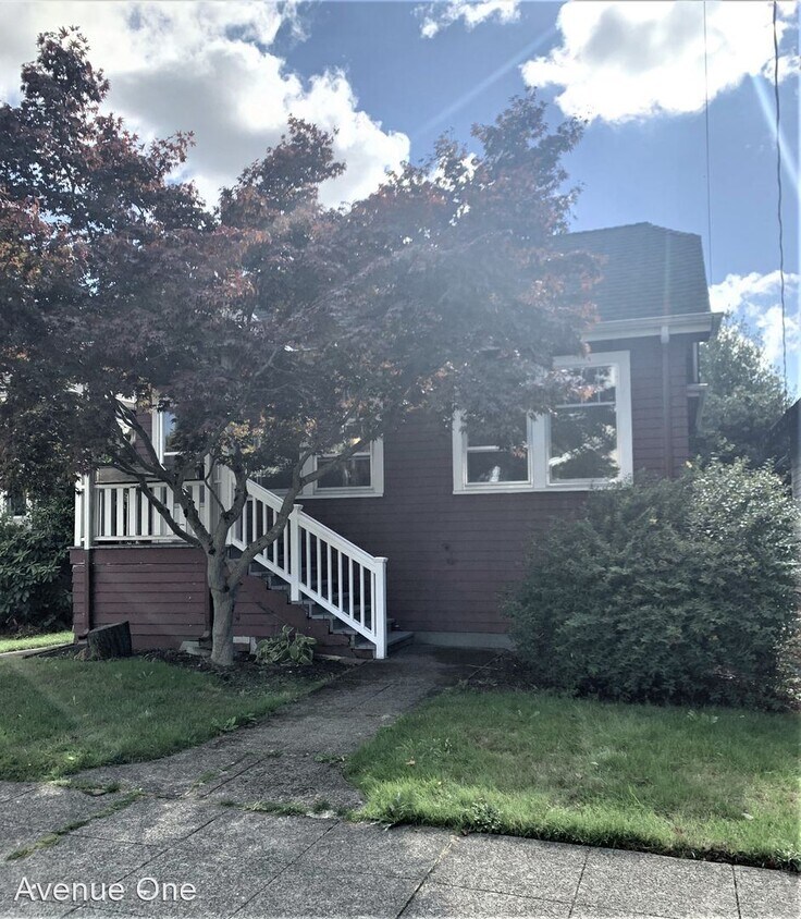 Primary Photo - 2 br, 1 bath House - 105 NE 54th St