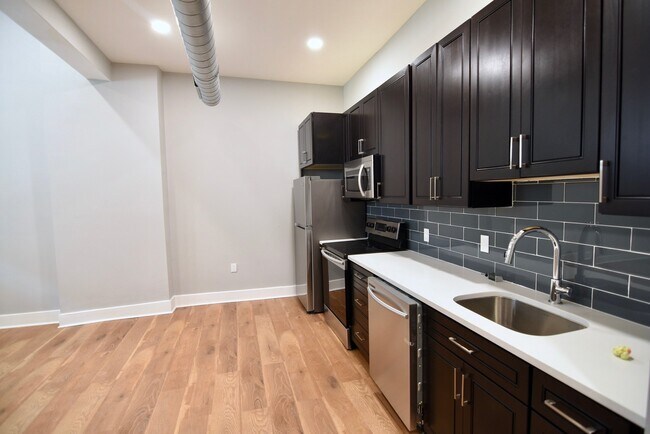 Foto del edificio - 1523 W Girard Ave