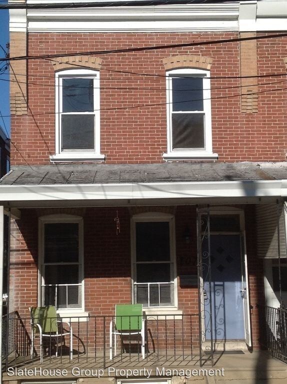 Primary Photo - 3 br, 2 bath House - 107 W. 5th St EGW