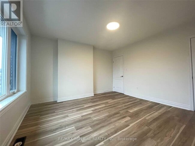 Building Photo - 174 Symington Ave