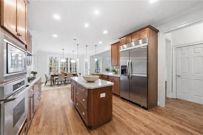 Foto del edificio - 125 River N Cir