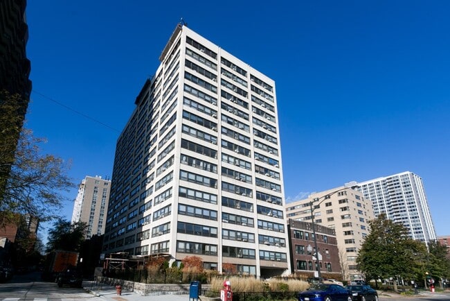 Building Photo - 4180 N Marine Dr