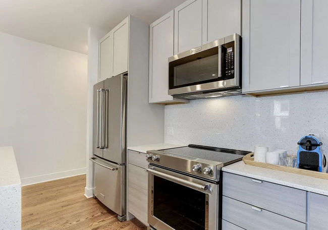 Building Photo - Available Now! 1 Parking Spot Included! 2 ...