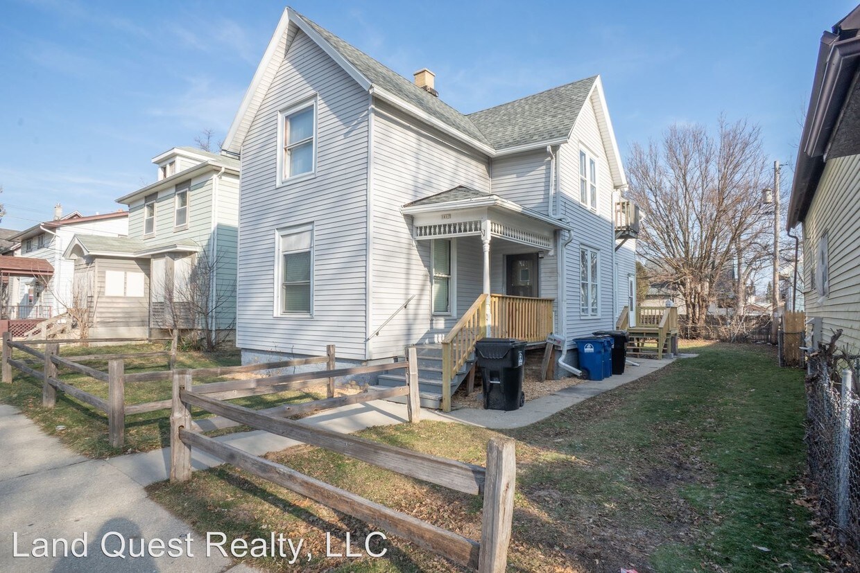 Primary Photo - 1617 Morton Ave