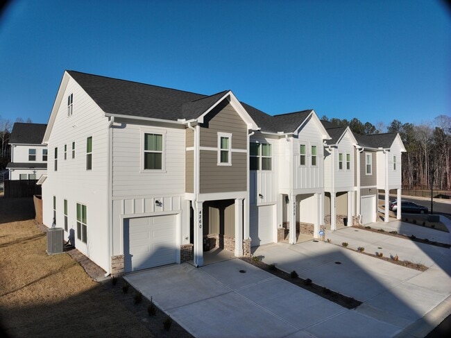 3D Exterior - South Pine