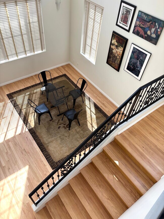 Foto del edificio - 7939 Denrock Ave