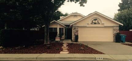 Building Photo - 1103 Meadowlark Dr