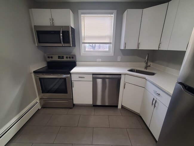 Photo - 433 B Sea St Apartment