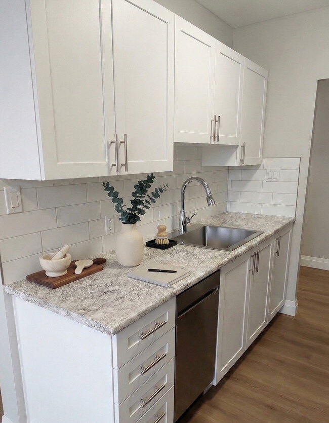 Building Photo - Silverbirch Apartments