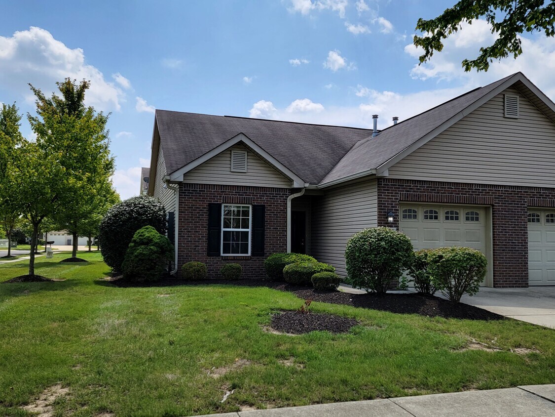 Primary Photo - 10405 Platinum Dr