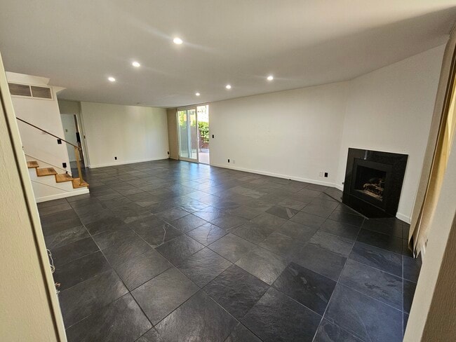 Building Photo - 4836 Balboa Ave