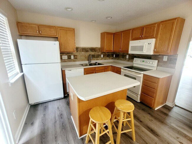 Foto del edificio - 10920 Kinston Ridge Pl