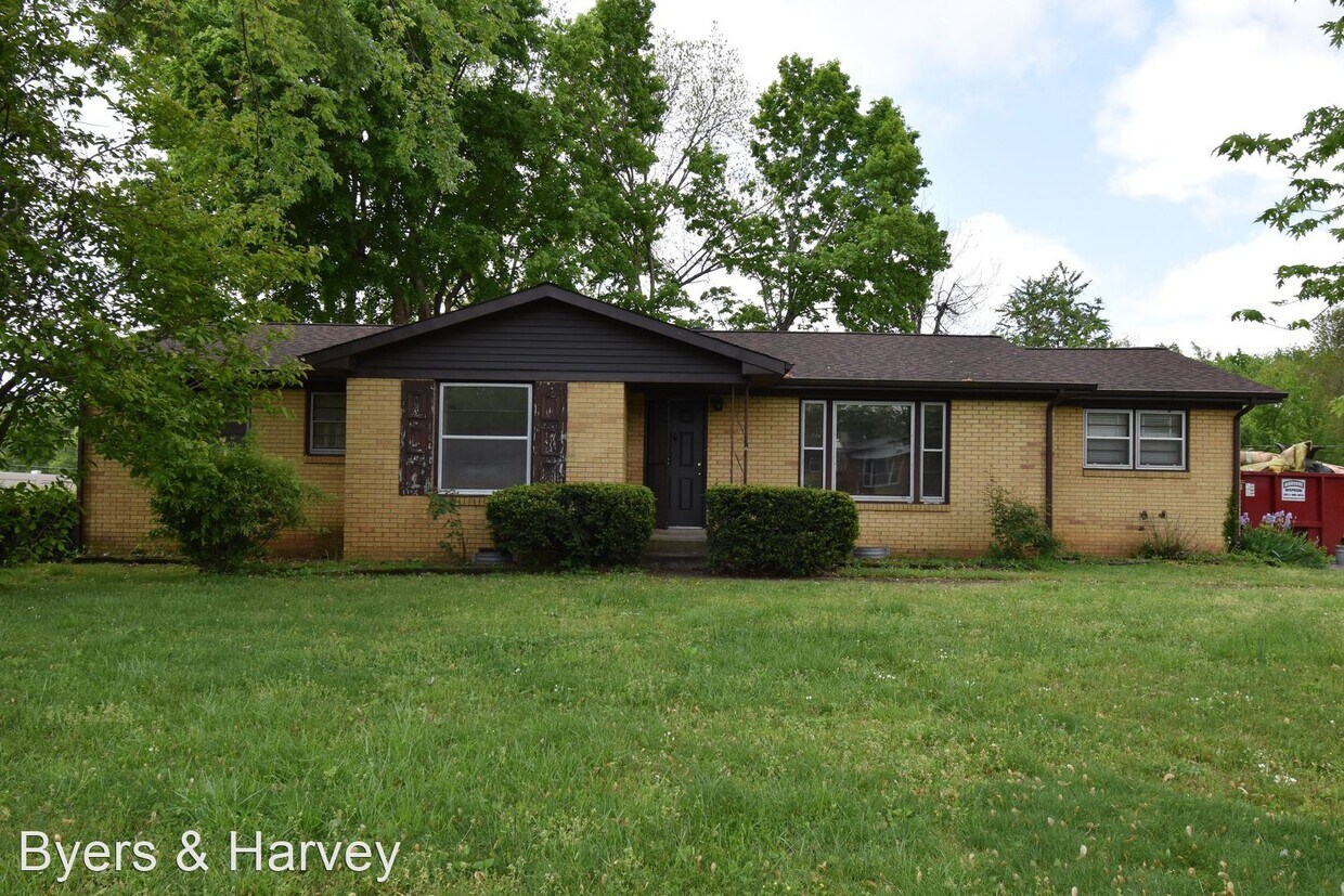 Primary Photo - 3 br, 2 bath House - 12 Lexington Dr.