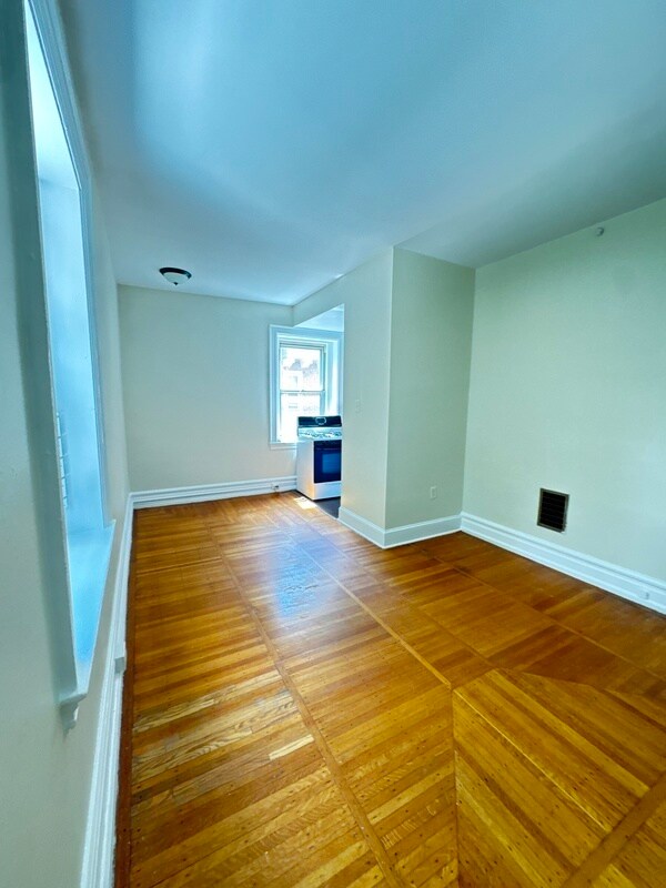 Foto del edificio - 236 Harvey St