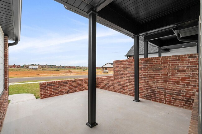 Building Photo - Brand New Duplex, 3 Bedroom, Off Chad Coll...