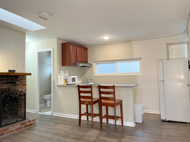 Building Photo - 1501 Key Blvd