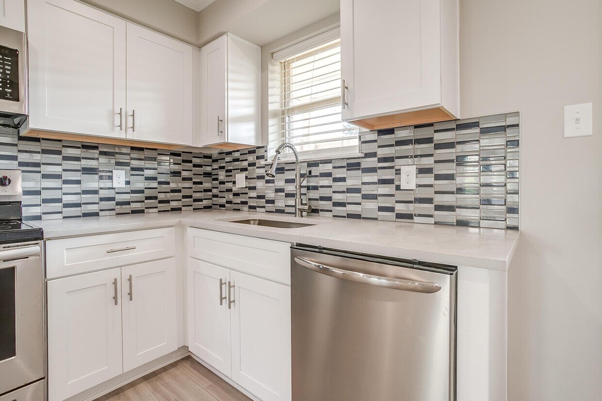 Foto principal - 5076 Matilda St