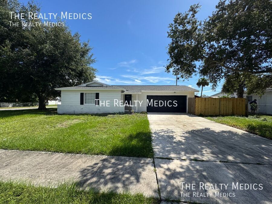 Primary Photo - 1718 Palmer Ln