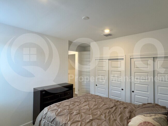 Building Photo - 17599 South Grassland Way