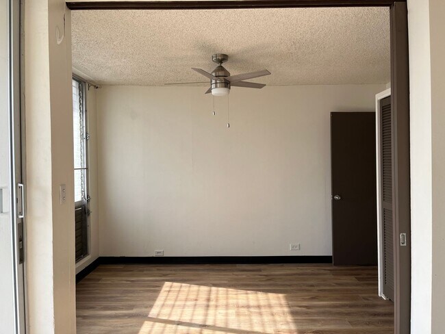 Building Photo - Village Maluhia - 2 bedrooms, 1 bath unit ...