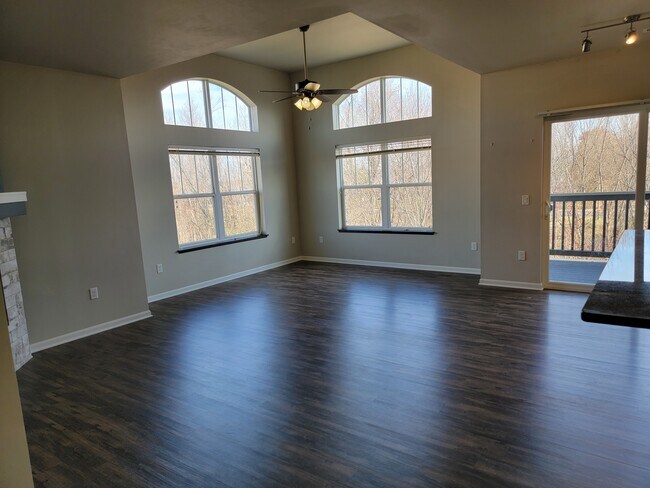 Building Photo - 5192 Sassafras Dr