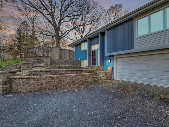 Building Photo - 4056 Hunters Hill Way