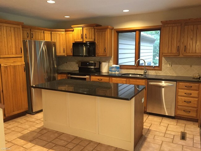 Building Photo - 17296 Hidden Treasure Dr