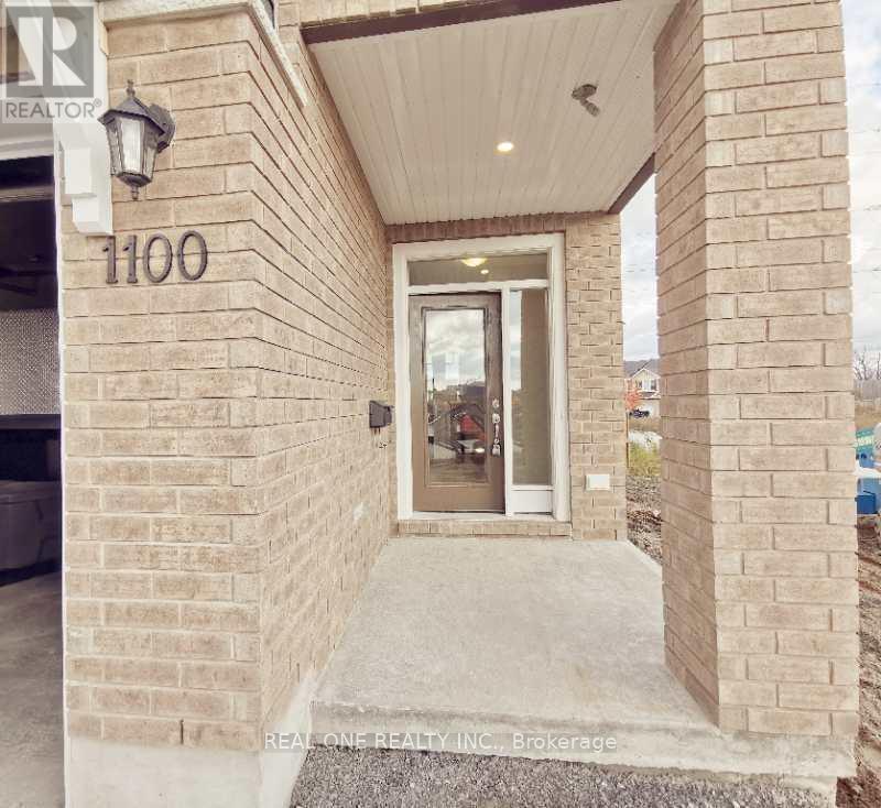 Primary Photo - 1100 Barrow Ave.
