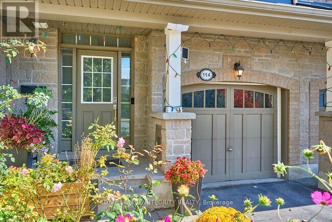 Building Photo - 114 Battersea Cres