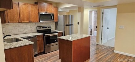 Building Photo - 20964 E Greenwood Pl