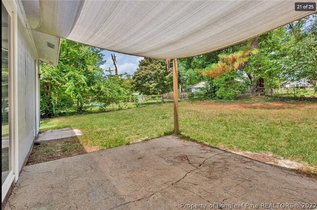 Foto del edificio - 6408 Dunham Dr