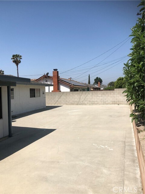 Foto del edificio - 8552 La Vine St